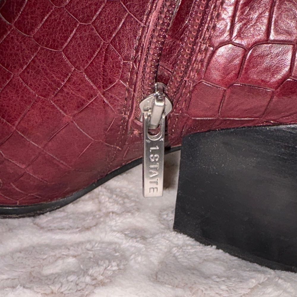 1. State Crocodile Embossed Ankle Booties, Dark Red, Sz 8 - Picture 6 of 8
